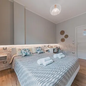 Apulia 3*, Bari Włochy